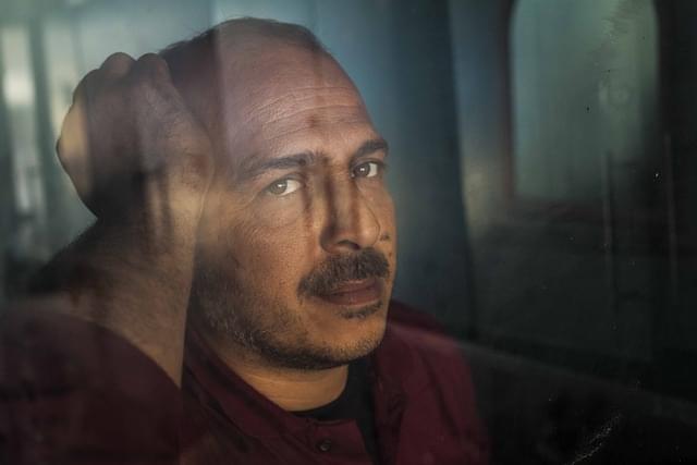 Another study makes patients eat hair vitamin gummy to regrow their falling hair, using Gummbear's "Grow Hair Grow - Hair Vitamin Gummies" with 5,000mcg Biotin